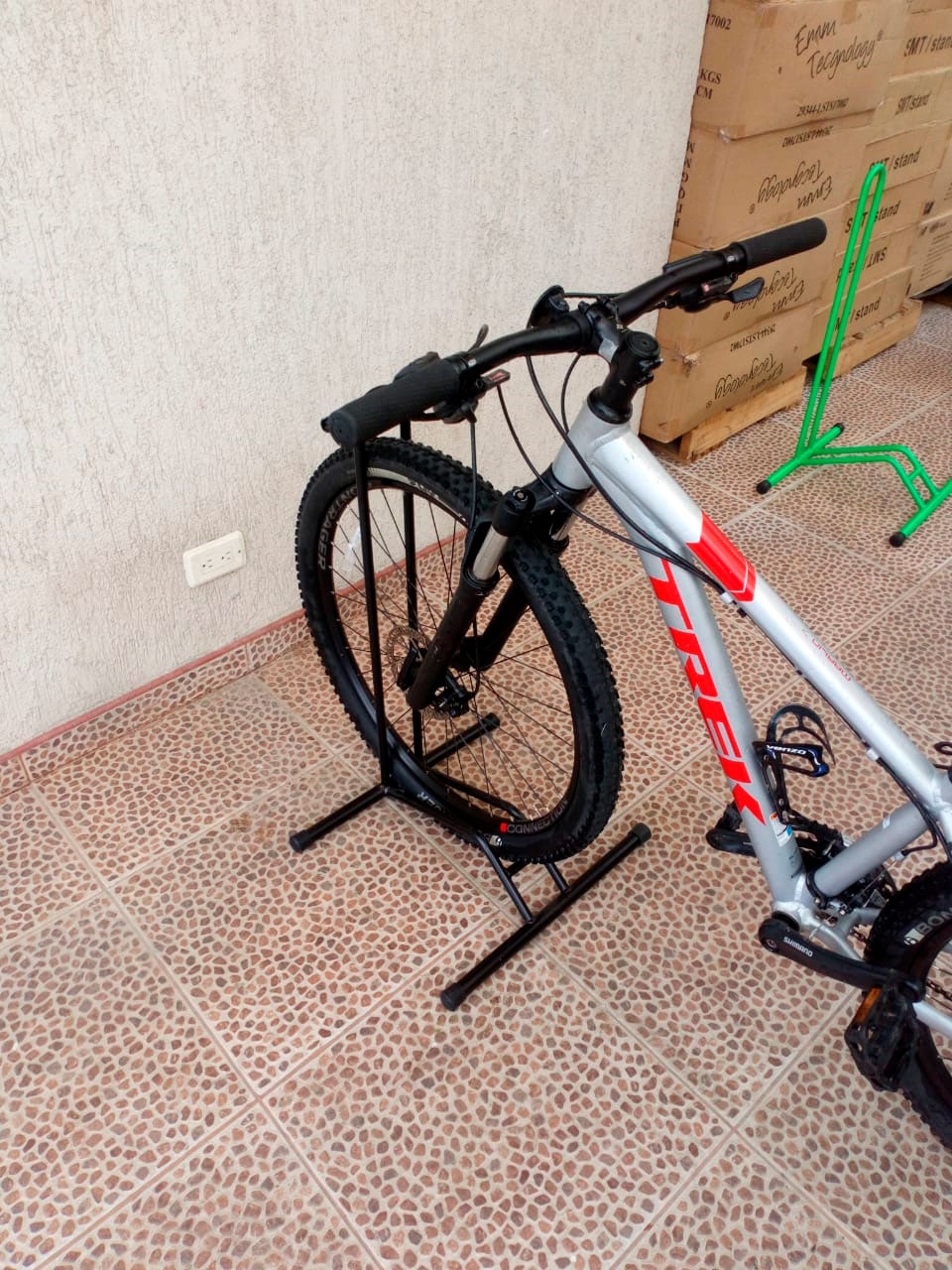 Base de piso para bicicletas de piso